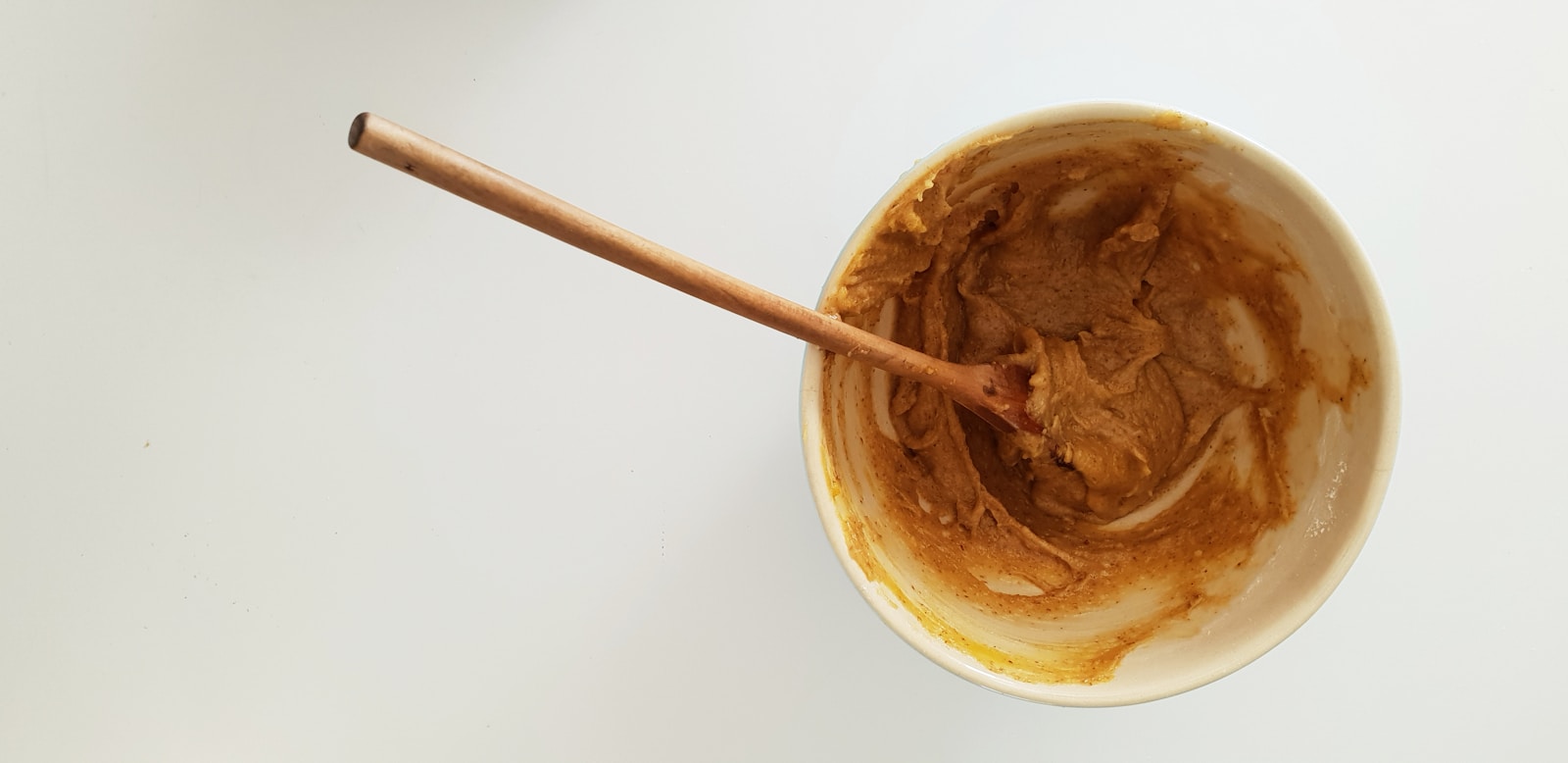 Can Dogs Eat Peanut Butter? What Dog Owners Should Know